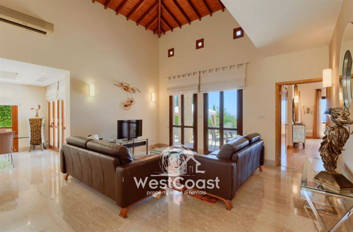 Image No.6-3 Bed Villa for sale