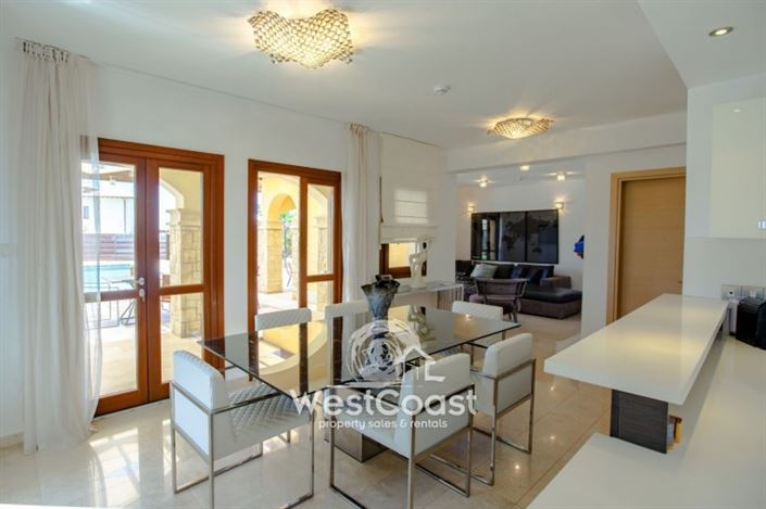 Image No.5-3 Bed Villa for sale