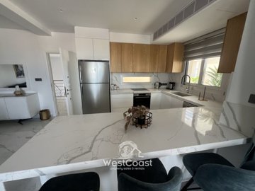 169331-penthouse-for-sale-in-universalfull