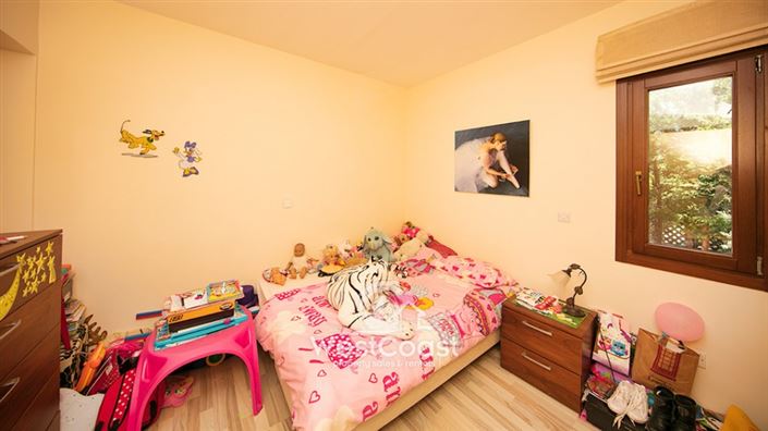 Image No.10-3 Bed Apartment for sale