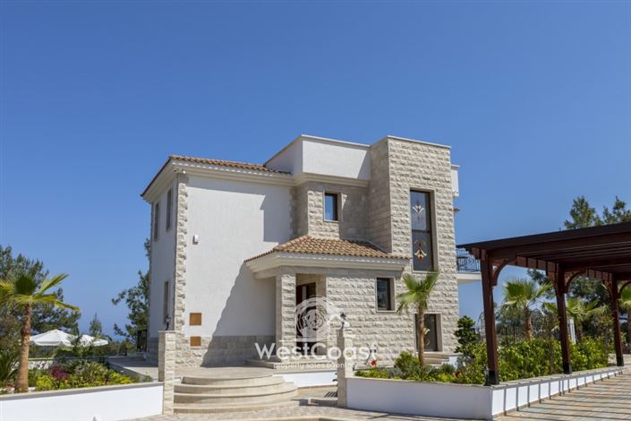 Image No.4-4 Bed Villa for sale