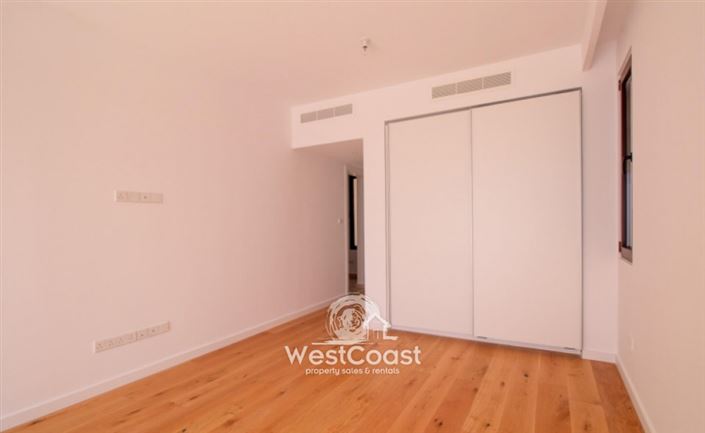 Image No.10-4 Bed Villa for sale