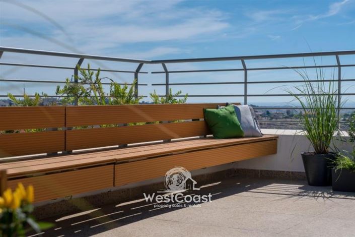 Image No.2-5 Bed Villa for sale