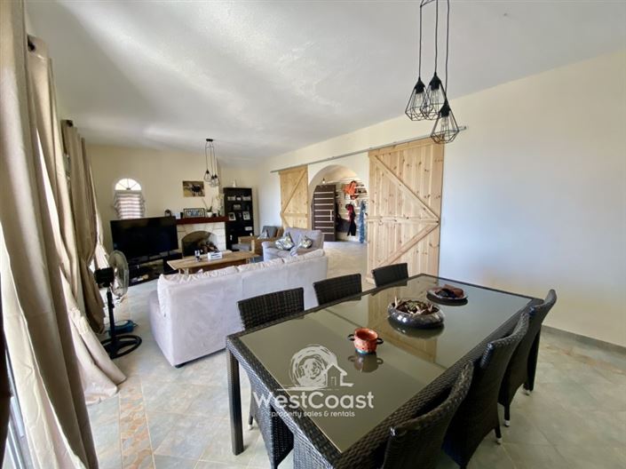 Image No.2-3 Bed Villa for sale