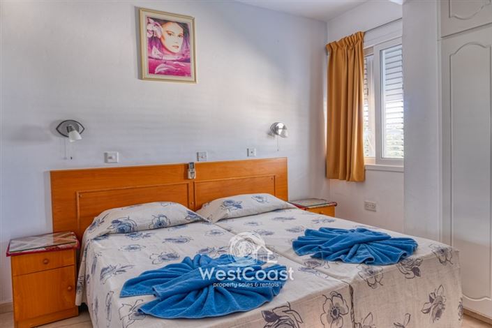 Image No.10-20 Bed Commercial for sale