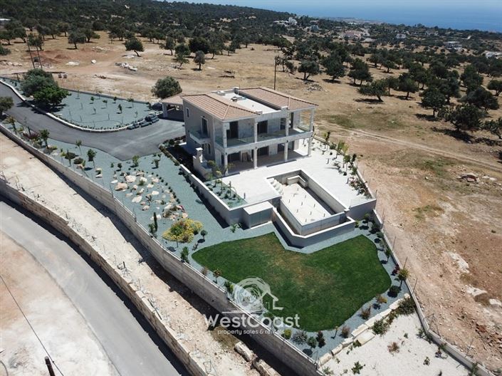 Image No.2-4 Bed Villa for sale