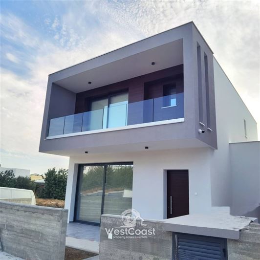 Image No.1-3 Bed Villa for sale
