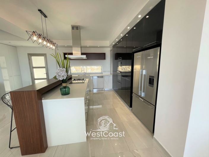 Image No.10-4 Bed Villa for sale