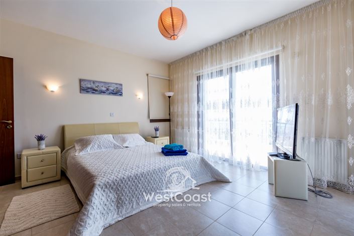 Image No.4-4 Bed Villa for sale