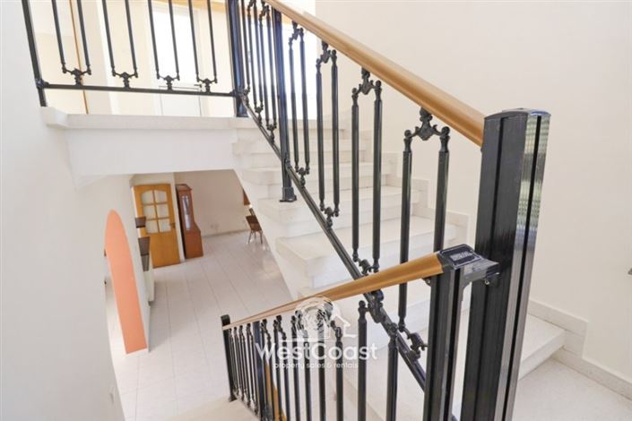 Image No.9-3 Bed Villa for sale