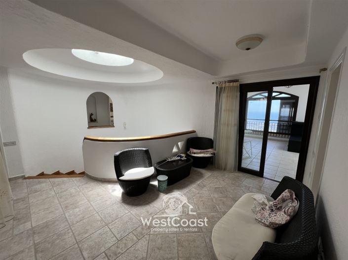 Image No.4-4 Bed Villa for sale