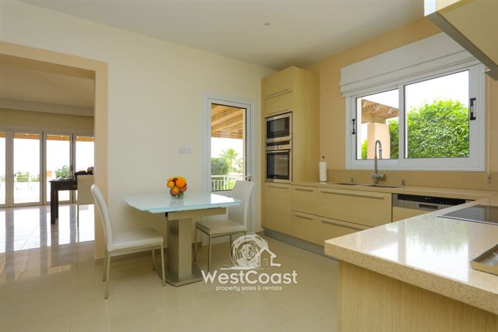 Image No.10-5 Bed Bungalow for sale