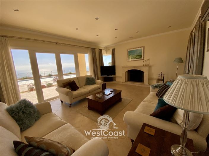 Image No.2-5 Bed Villa for sale