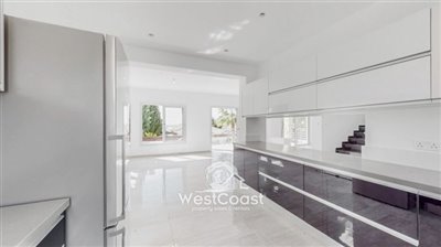 166045-detached-villa-for-sale-in-kissonergaf