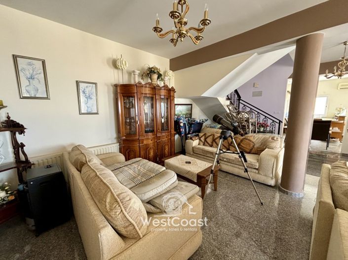 Image No.10-4 Bed Villa for sale