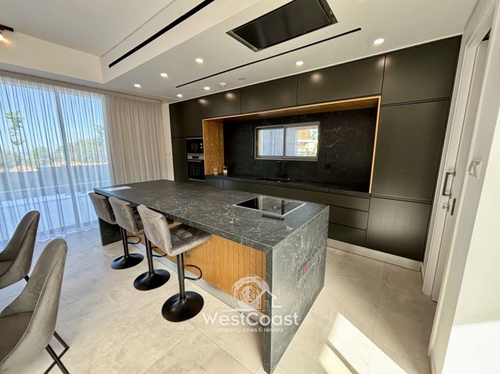 Image No.8-3 Bed Villa for sale