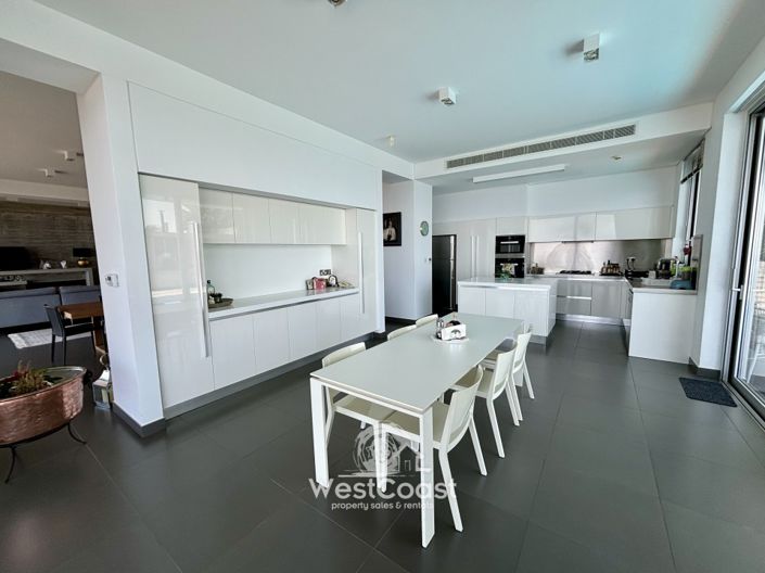 Image No.6-6 Bed Villa for sale