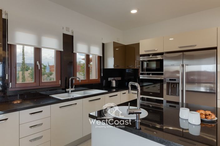 Image No.9-5 Bed Villa for sale