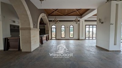 183138-building-for-sale-in-tombs-of-the-king