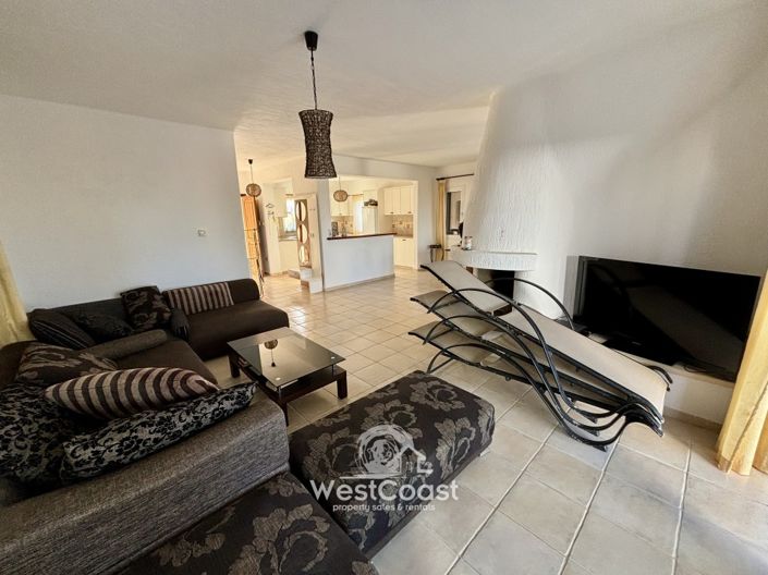 Image No.10-5 Bed Villa for sale