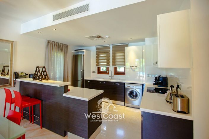 Image No.6-3 Bed Villa for sale