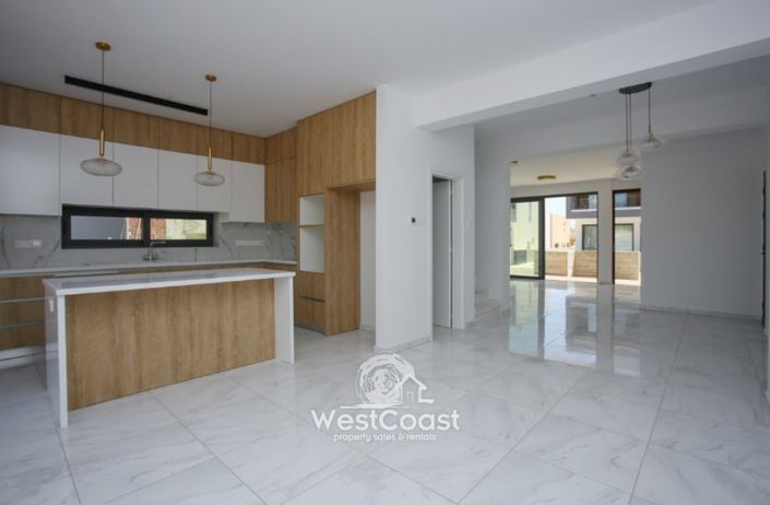 Image No.7-3 Bed Villa for sale