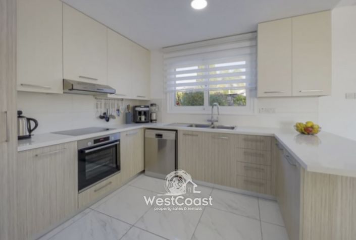 Image No.10-3 Bed Villa for sale