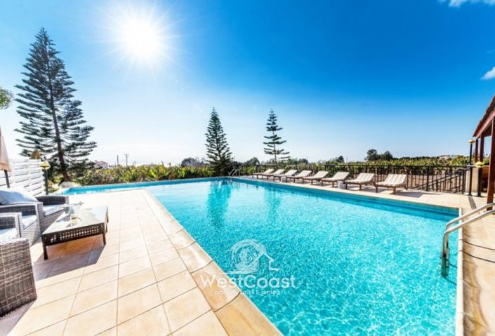 Image No.2-4 Bed Villa for sale