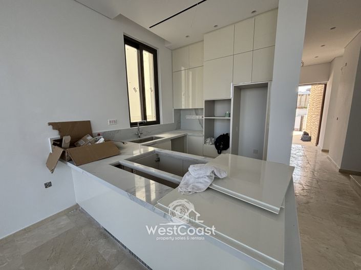 Image No.6-3 Bed Villa for sale