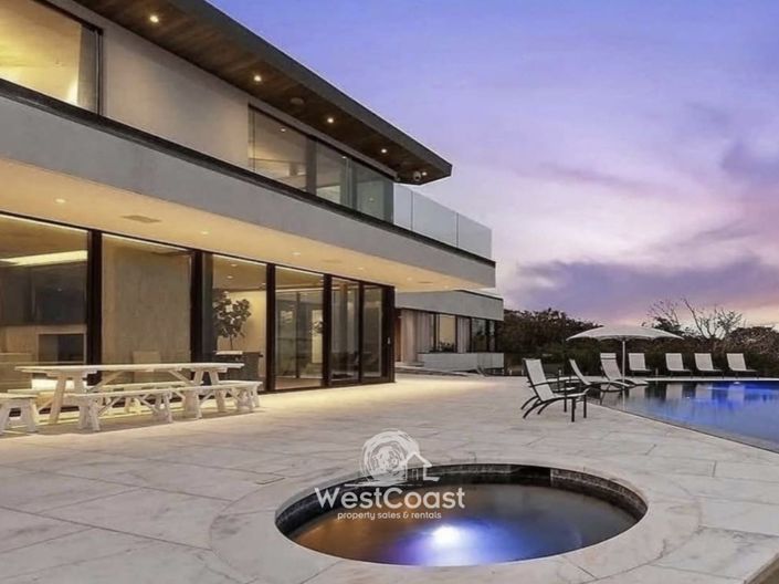 Image No.2-5 Bed Villa for sale