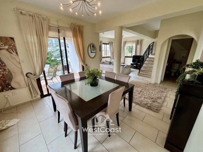 Image No.2-4 Bed Villa for sale