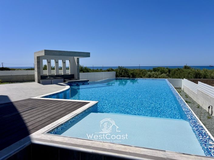 Image No.2-5 Bed Villa for sale