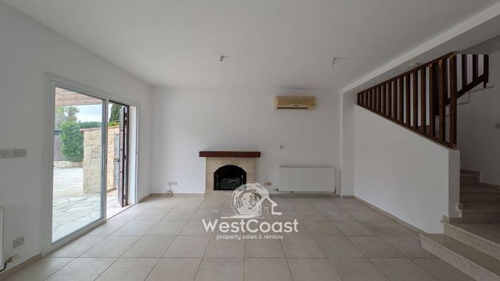 Image No.5-3 Bed Villa for sale