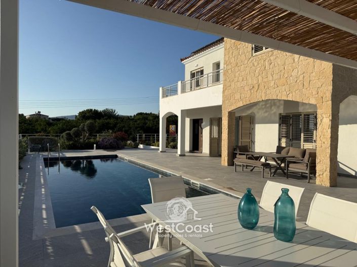 Image No.2-3 Bed Villa for sale