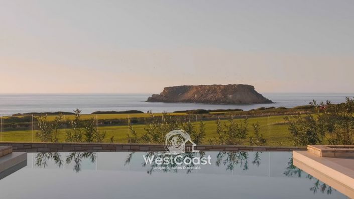 Image No.2-6 Bed Villa for sale