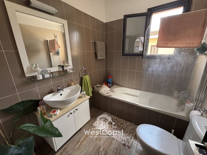 Image No.10-3 Bed Villa for sale