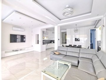 183904-detached-villa-for-sale-in-coral-bayfu