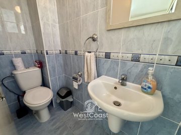 184716-town-house-for-sale-in-peyiafull