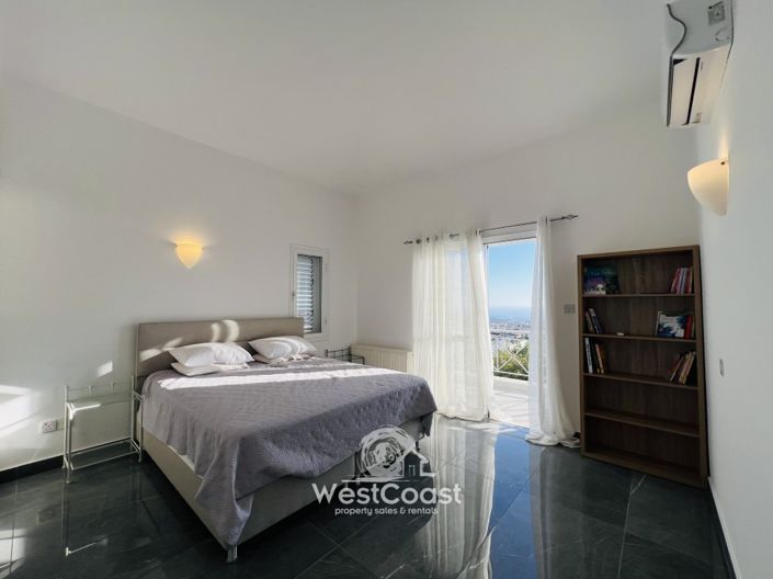 Image No.8-4 Bed Villa for sale