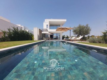 4 Bed Villa for sale