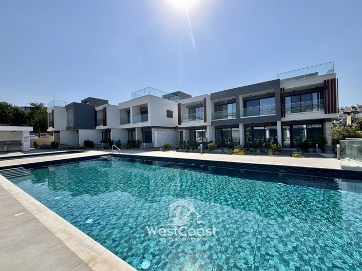 Image No.1-3 Bed Townhouse for sale