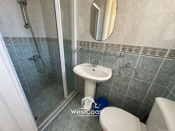 185332-apartment-for-sale-in-mandriafull