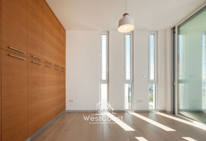 Image No.10-4 Bed Villa for sale