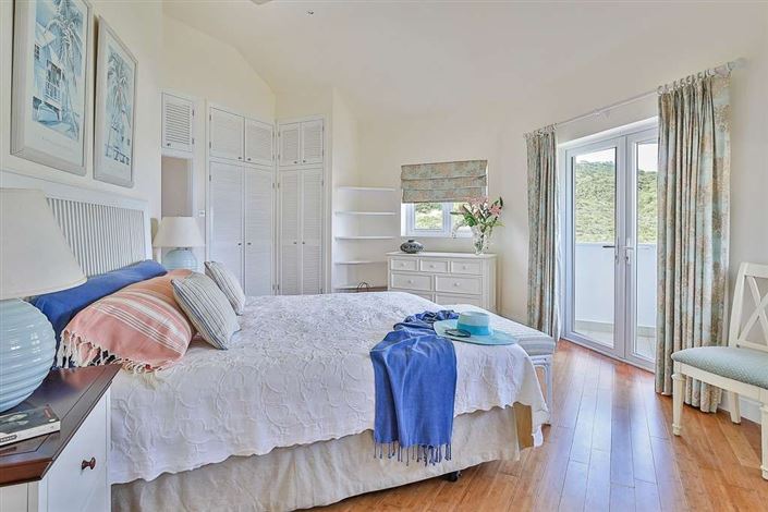 Image No.12-4 Bed Townhouse for sale