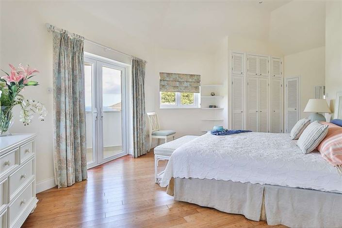 Image No.13-4 Bed Townhouse for sale