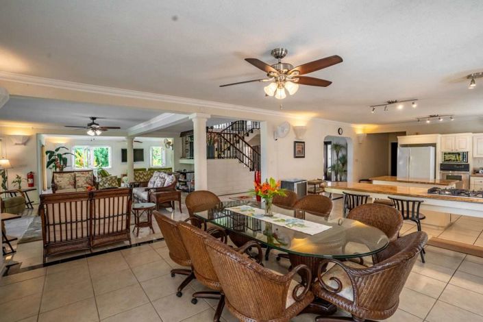 Image No.10-5 Bed Villa for sale