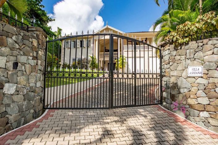 Image No.3-5 Bed Villa for sale