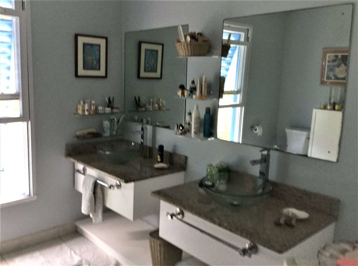 Image No.9-2 Bed Villa for sale