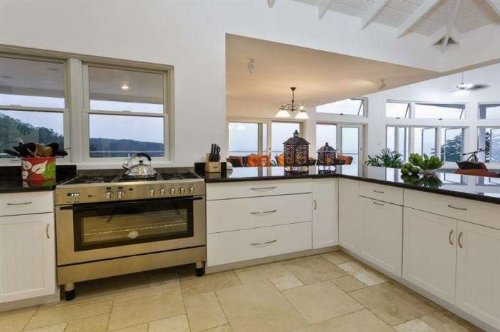 Image No.10-6 Bed Villa for sale