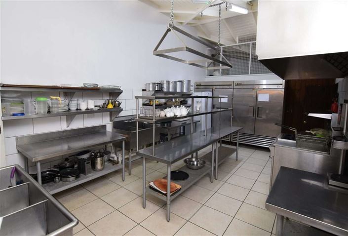 Image No.13-11 Bed Hotel for sale